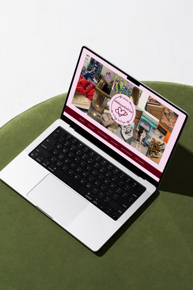 Close up of ballet dancers